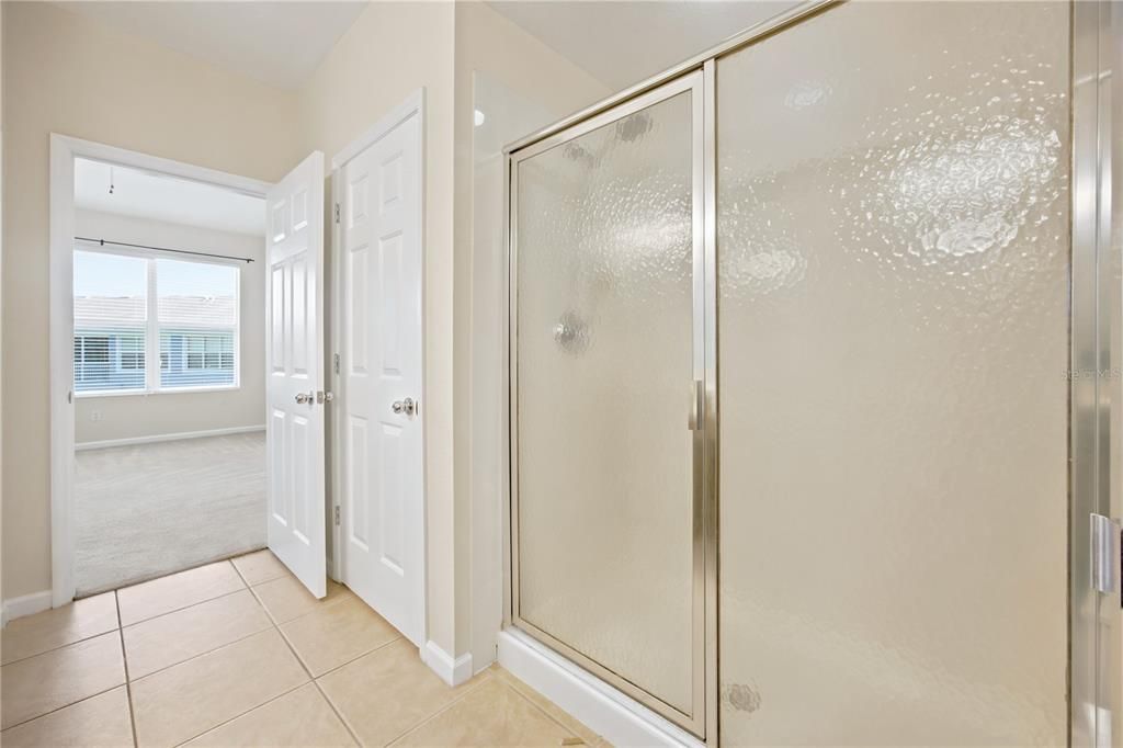 For Sale: $199,900 (2 beds, 2 baths, 1827 Square Feet)