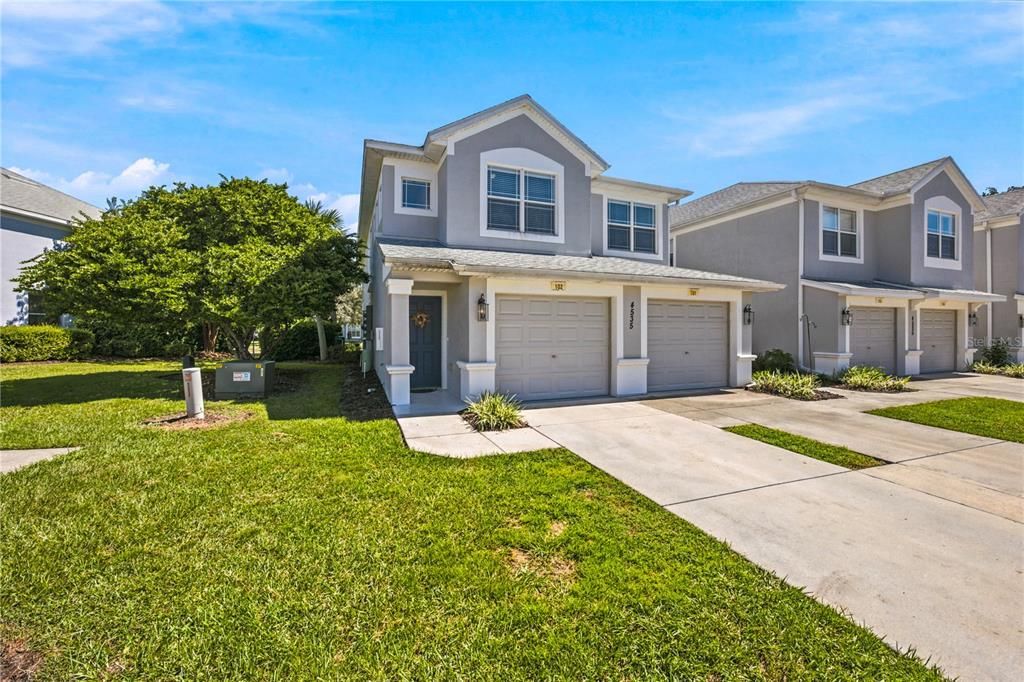 For Sale: $199,900 (2 beds, 2 baths, 1827 Square Feet)