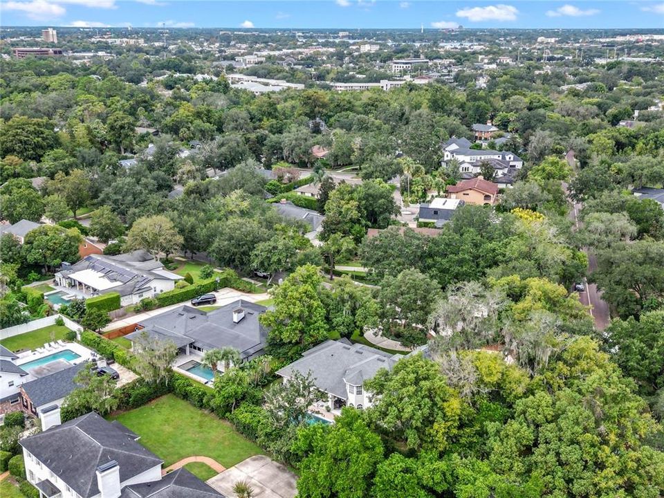 合同活跃: $2,195,000 (5 贝兹, 4 浴室, 4213 平方英尺)