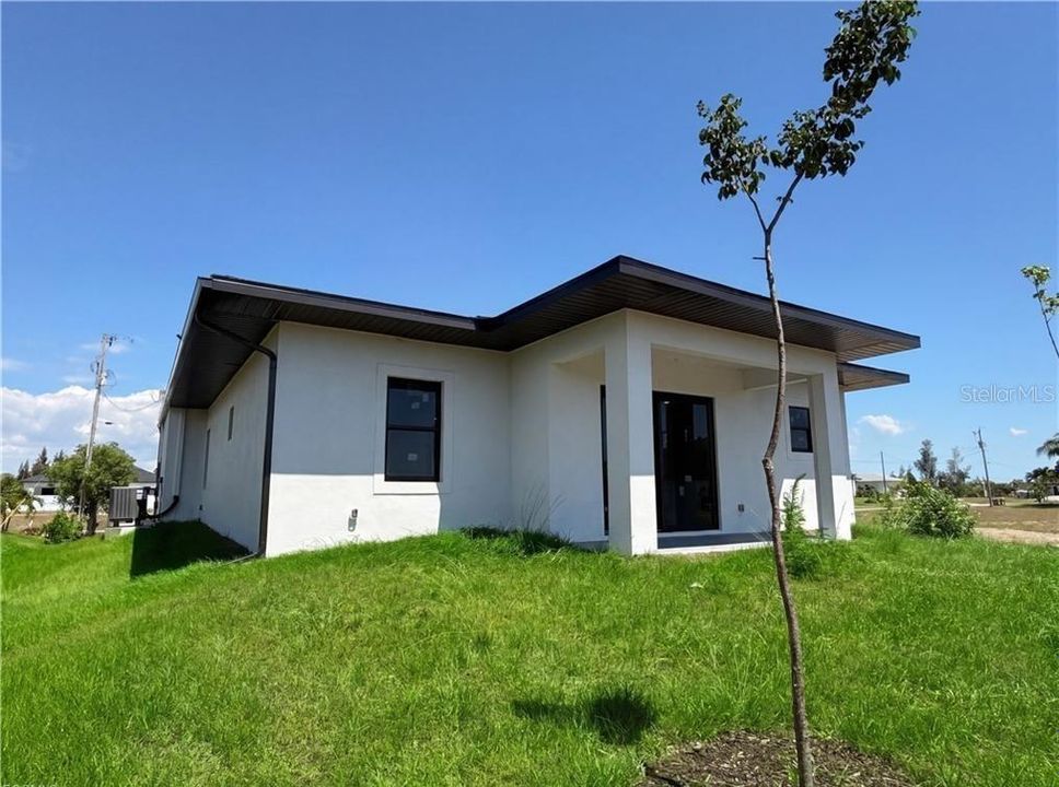 На продажу: $420,000 (4 спален, 3 ванн, 1904 Квадратных фут)