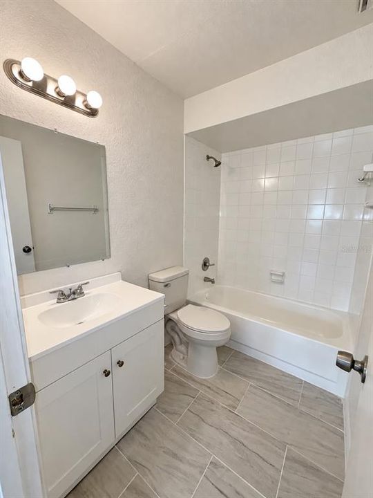 В аренду: $1,200 (2 спален, 2 ванн, 934 Квадратных фут)