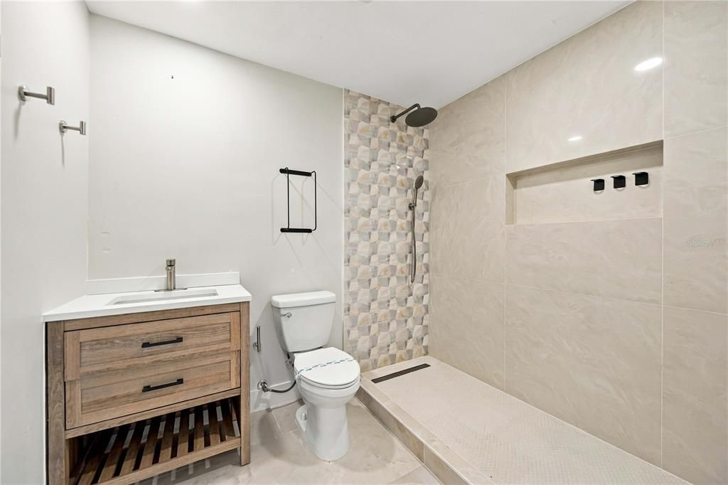 En Venta: $340,000 (3 camas, 3 baños, 1991 Pies cuadrados)