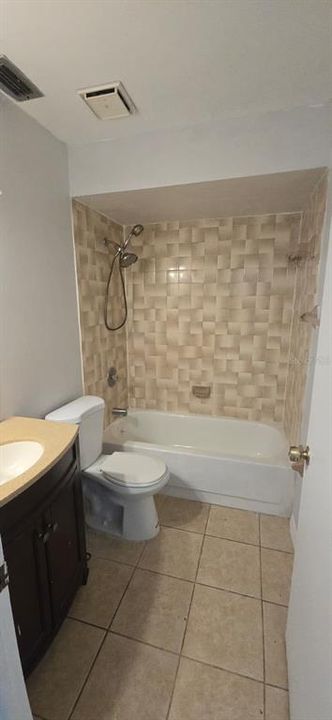 В аренду: $1,650 (2 спален, 2 ванн, 1064 Квадратных фут)