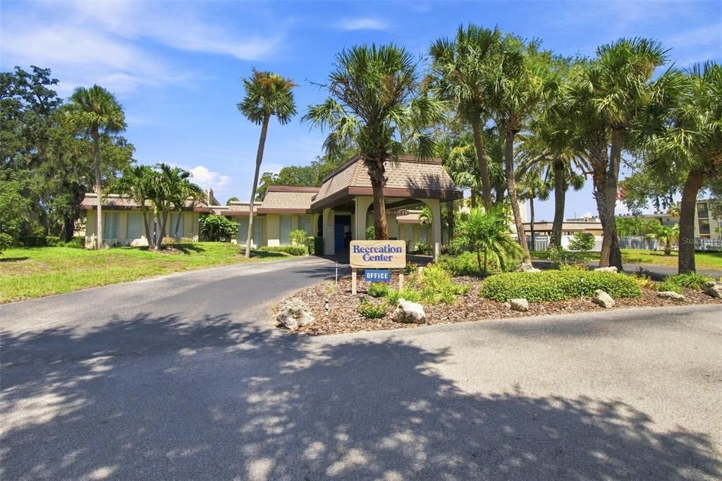待售: $165,000 (1 贝兹, 1 浴室, 630 平方英尺)