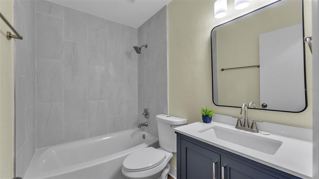 For Sale: $265,000 (3 beds, 1 baths, 1011 Square Feet)