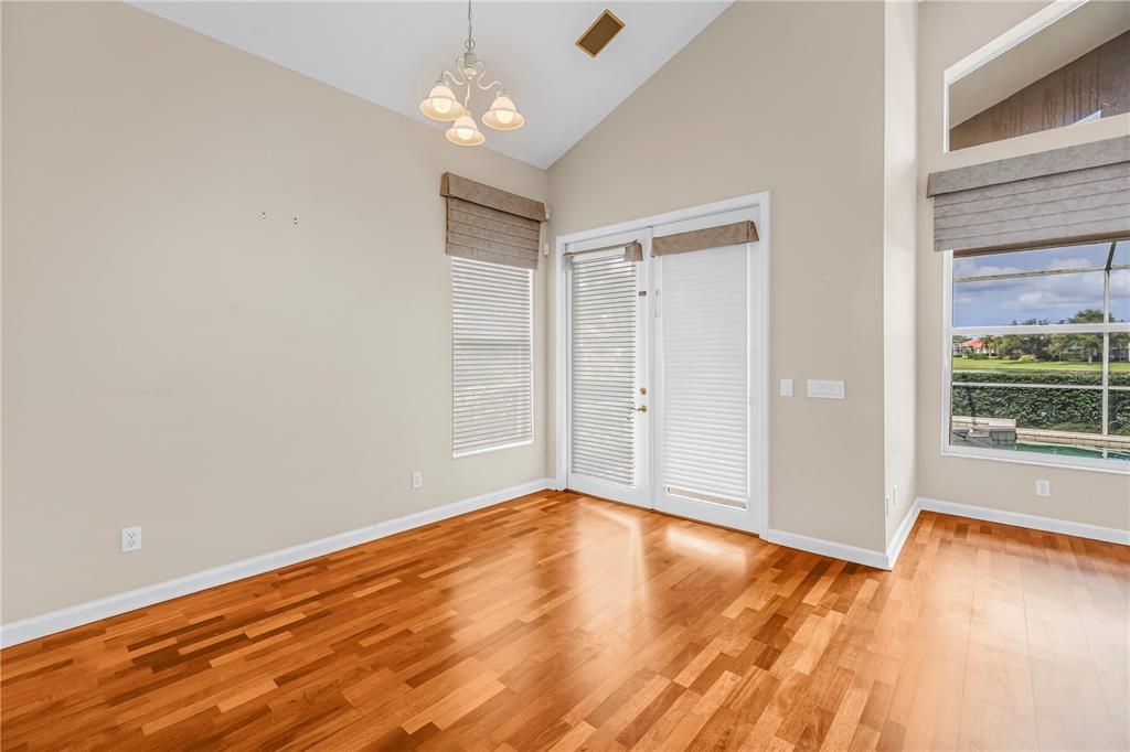 Activo con contrato: $750,000 (4 camas, 3 baños, 2822 Pies cuadrados)