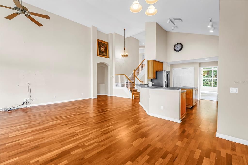 Activo con contrato: $750,000 (4 camas, 3 baños, 2822 Pies cuadrados)