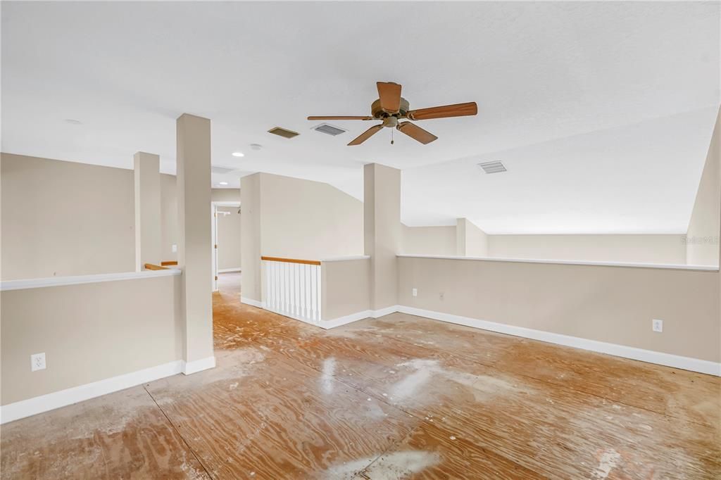 Activo con contrato: $750,000 (4 camas, 3 baños, 2822 Pies cuadrados)