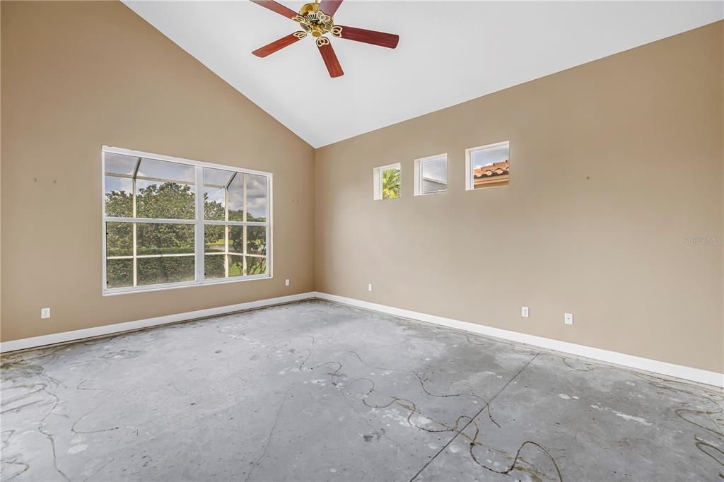 Activo con contrato: $750,000 (4 camas, 3 baños, 2822 Pies cuadrados)