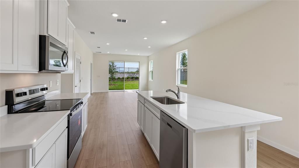 En Venta: $275,990 (2 camas, 2 baños, 1402 Pies cuadrados)