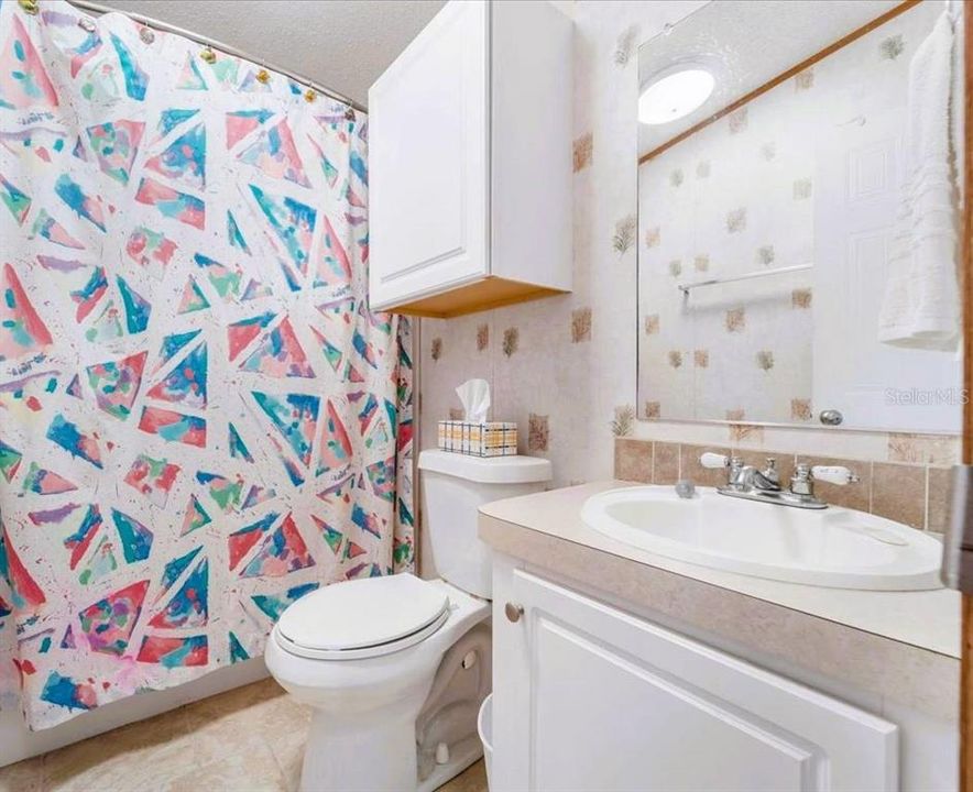 На продажу: $274,900 (3 спален, 2 ванн, 1344 Квадратных фут)