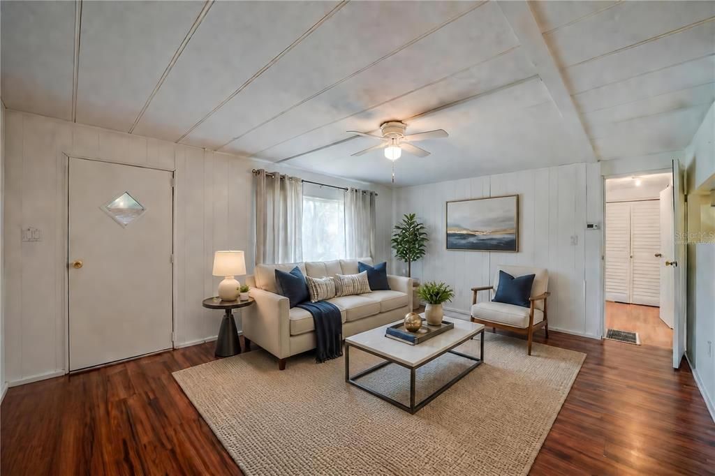En Venta: $145,000 (2 camas, 2 baños, 984 Pies cuadrados)