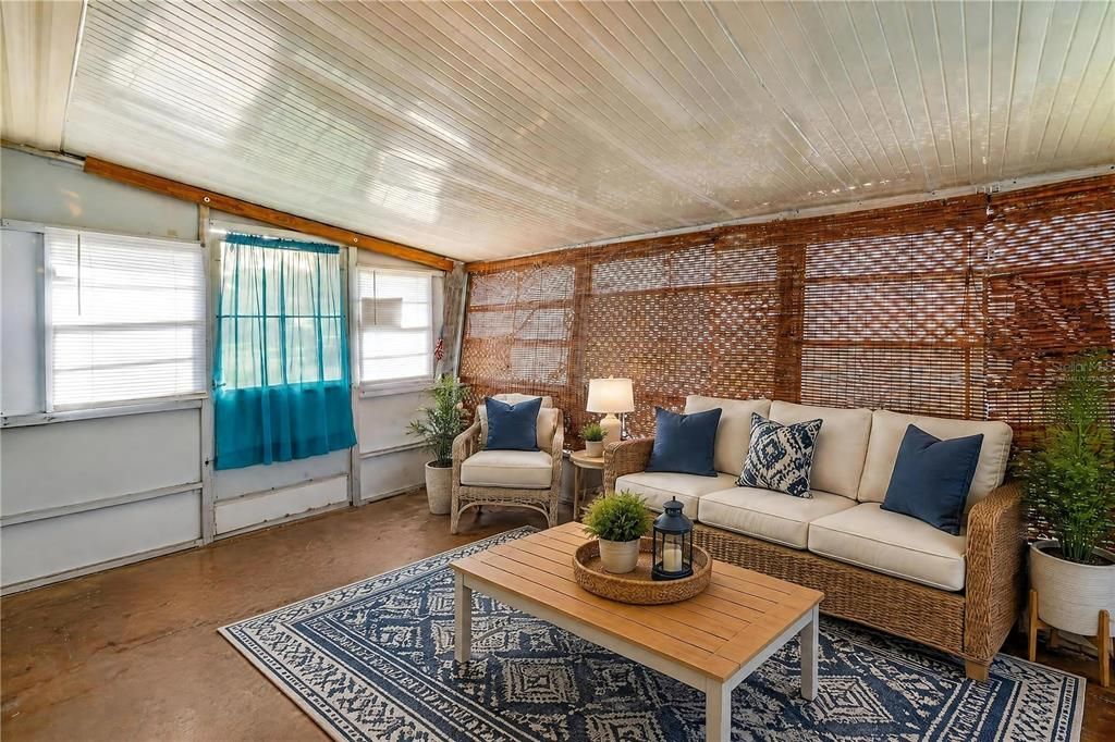 En Venta: $145,000 (2 camas, 2 baños, 984 Pies cuadrados)