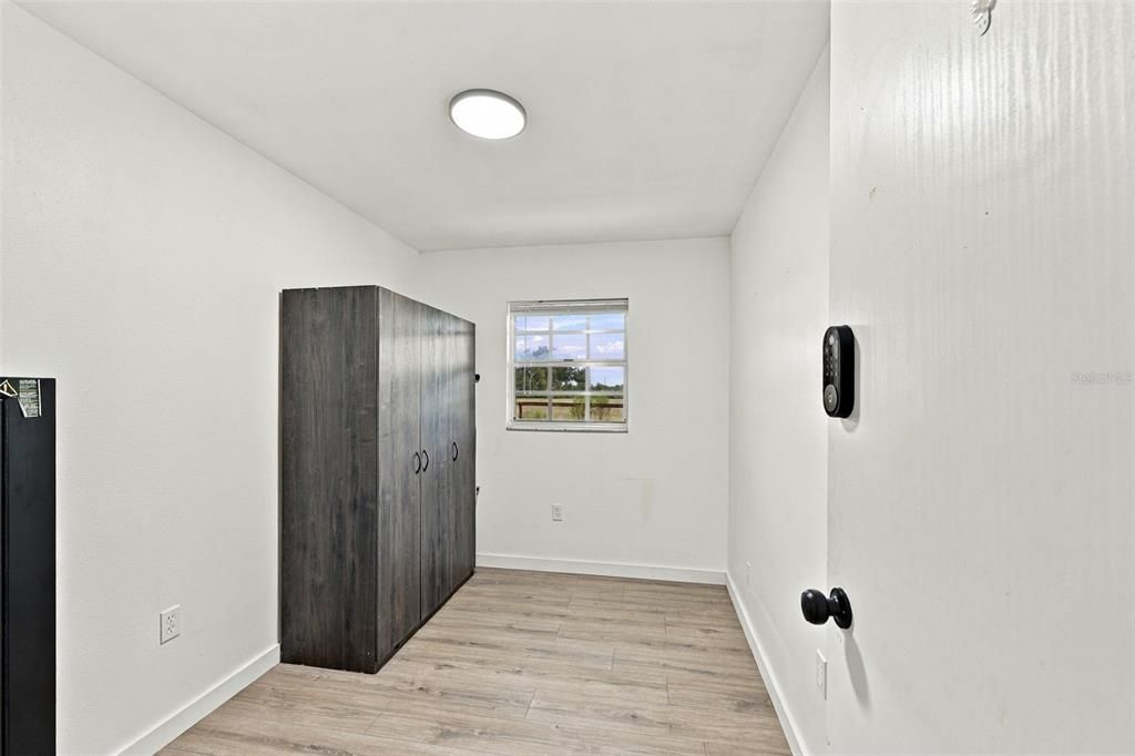 For Sale: $580,000 (4 beds, 2 baths, 1680 Square Feet)