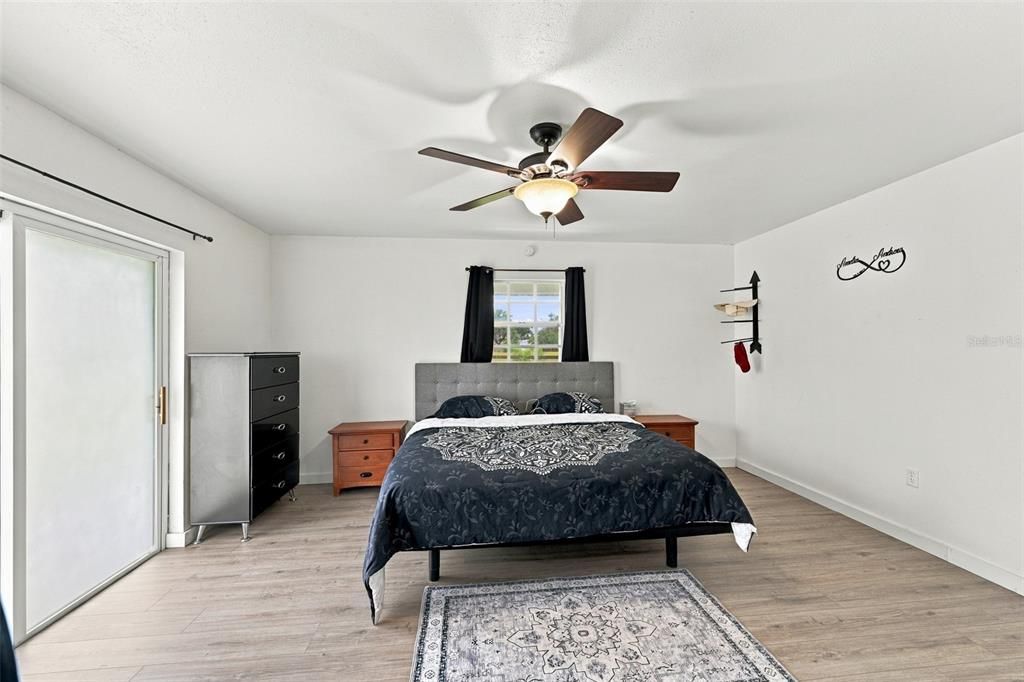 For Sale: $580,000 (4 beds, 2 baths, 1680 Square Feet)