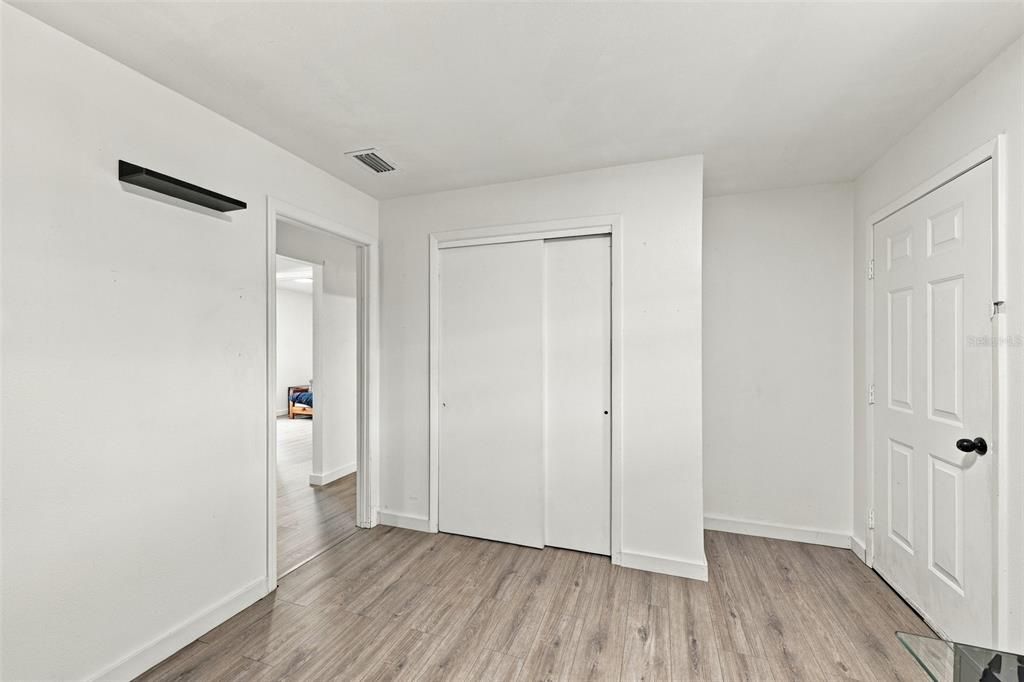 For Sale: $580,000 (4 beds, 2 baths, 1680 Square Feet)