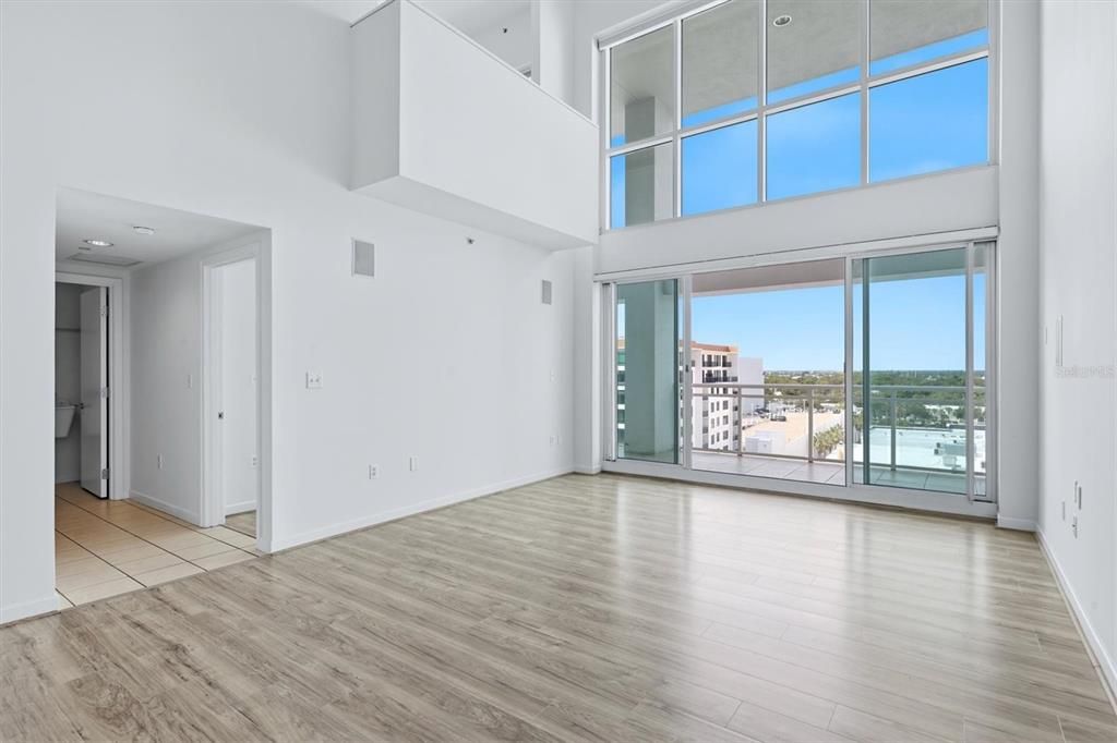 For Sale: $529,000 (2 beds, 2 baths, 1453 Square Feet)