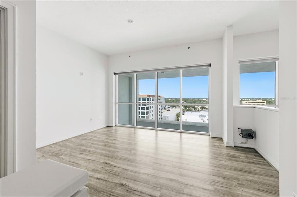 For Sale: $529,000 (2 beds, 2 baths, 1453 Square Feet)