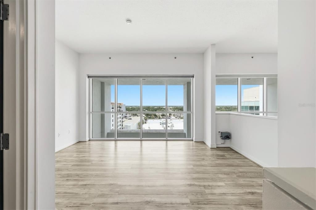 For Sale: $529,000 (2 beds, 2 baths, 1453 Square Feet)