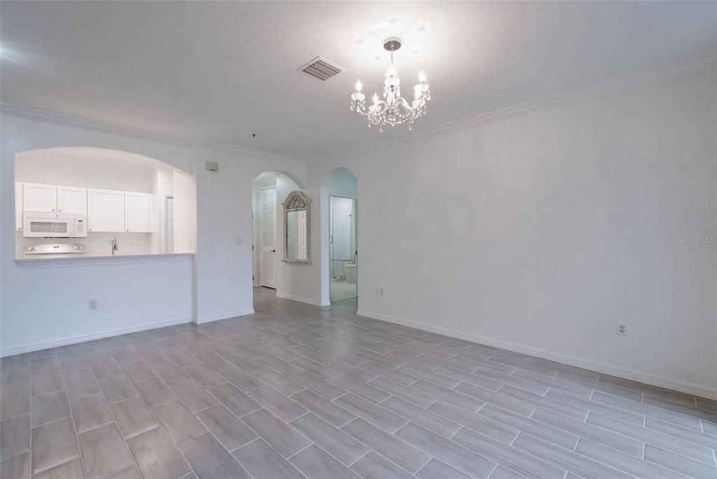 For Sale: $350,000 (3 beds, 2 baths, 1332 Square Feet)