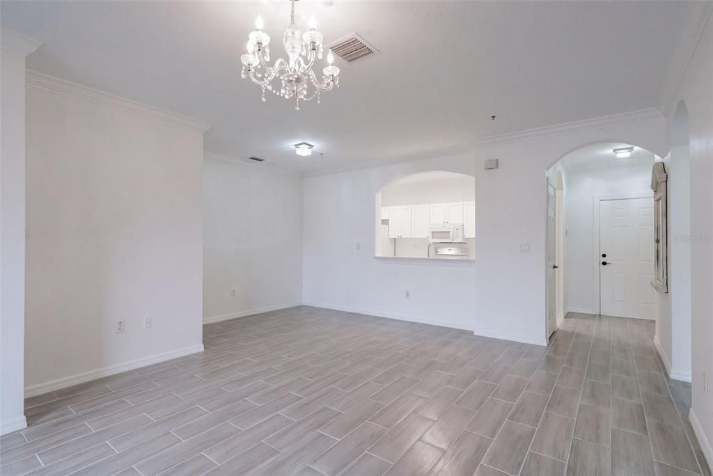 For Sale: $350,000 (3 beds, 2 baths, 1332 Square Feet)