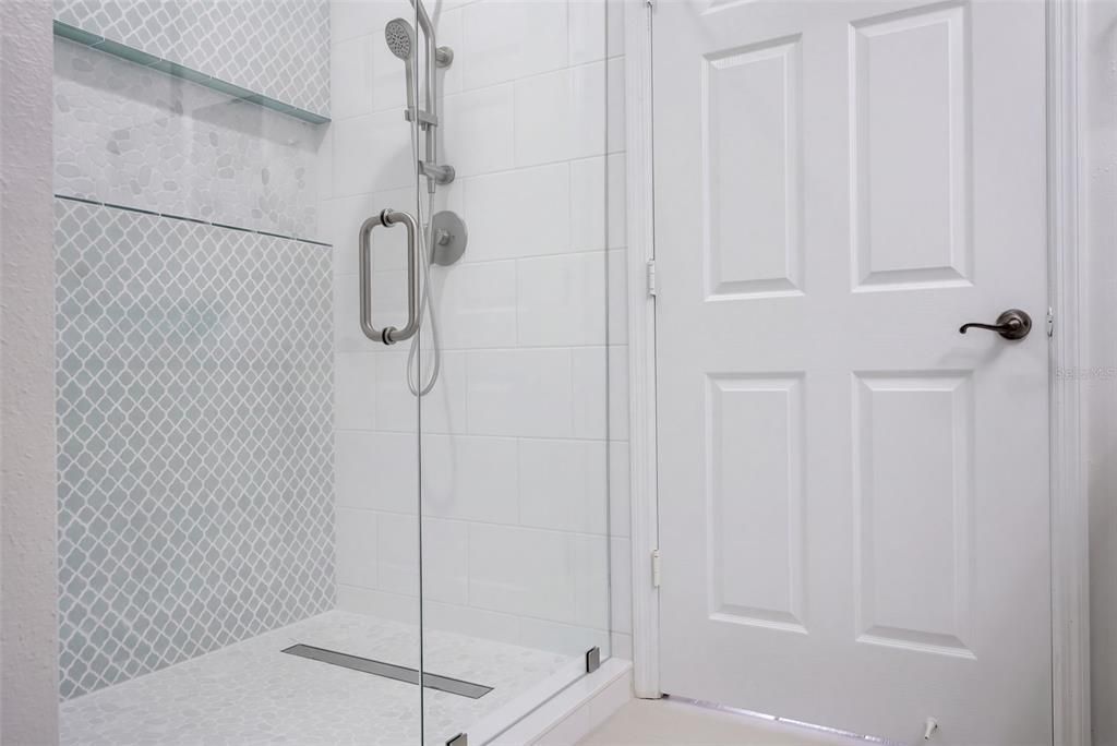 For Sale: $350,000 (3 beds, 2 baths, 1332 Square Feet)