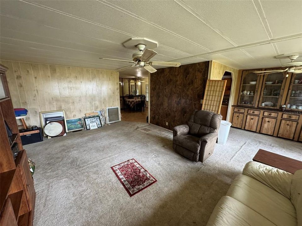На продажу: $99,900 (2 спален, 2 ванн, 1252 Квадратных фут)