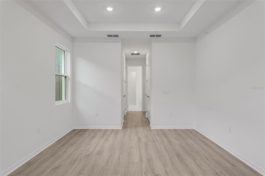 На продажу: $669,990 (5 спален, 3 ванн, 3550 Квадратных фут)
