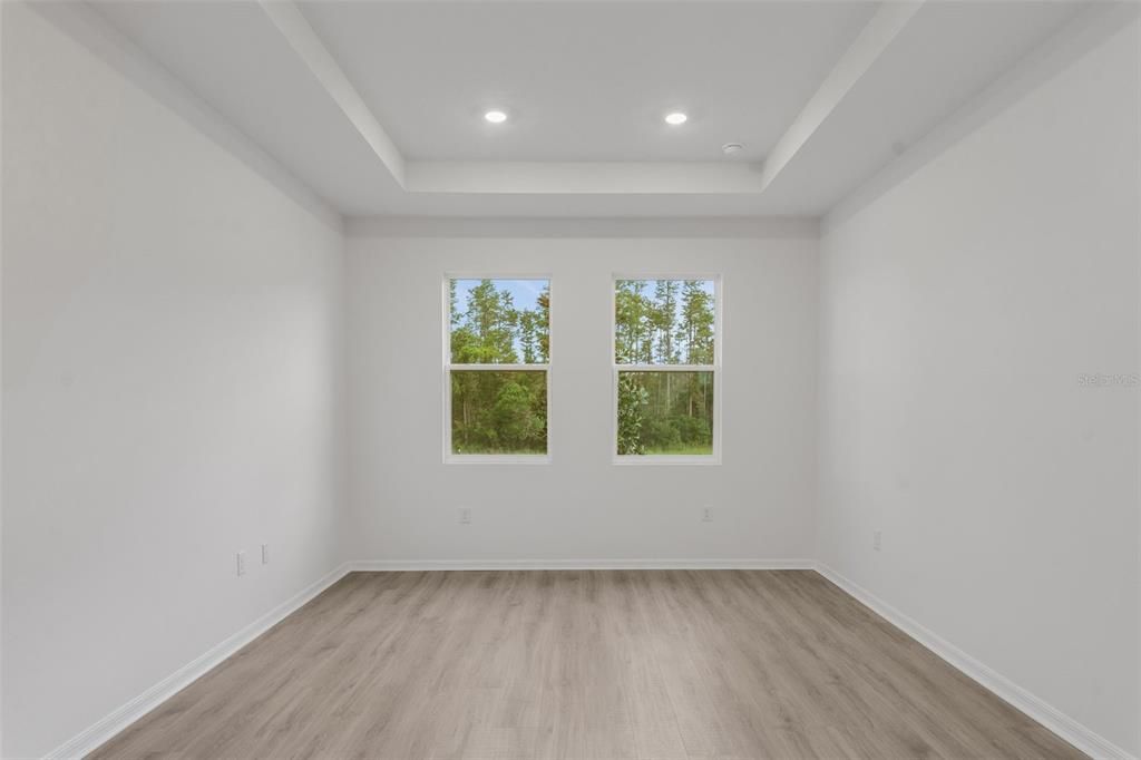 На продажу: $669,990 (5 спален, 3 ванн, 3550 Квадратных фут)