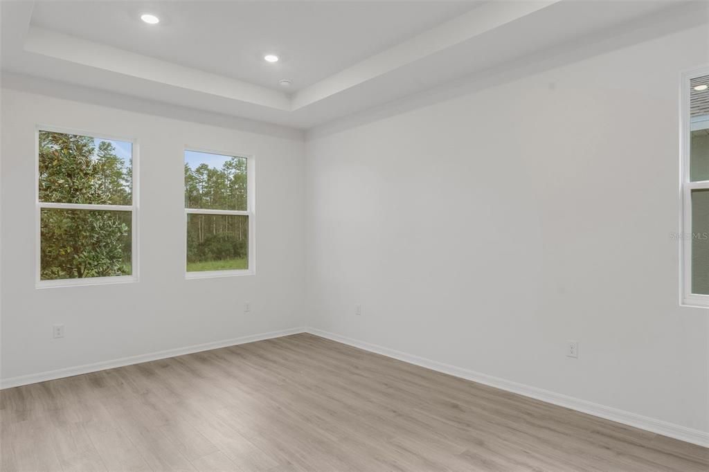 На продажу: $669,990 (5 спален, 3 ванн, 3550 Квадратных фут)