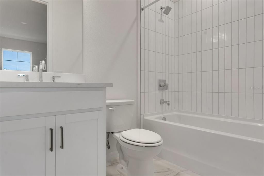 На продажу: $669,990 (5 спален, 3 ванн, 3550 Квадратных фут)