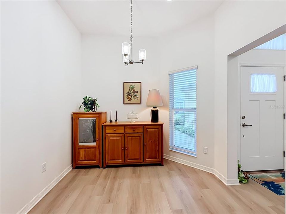 For Sale: $484,900 (3 beds, 2 baths, 1949 Square Feet)
