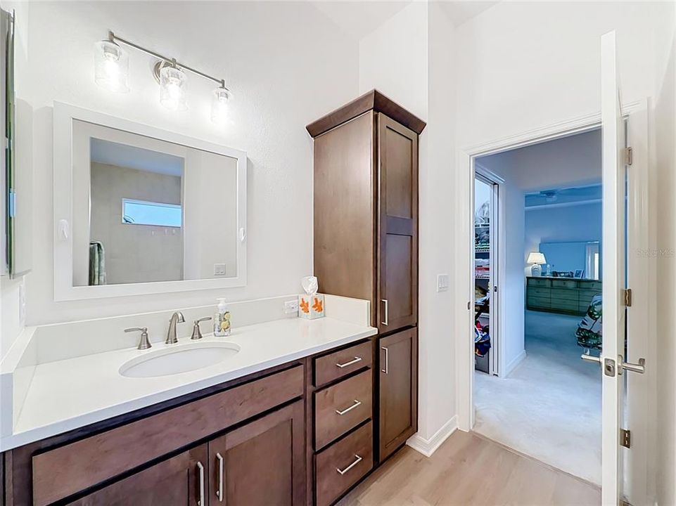 For Sale: $484,900 (3 beds, 2 baths, 1949 Square Feet)
