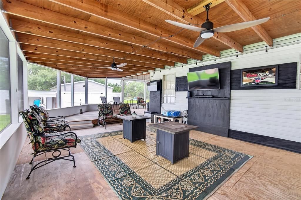 Activo con contrato: $299,900 (3 camas, 2 baños, 1665 Pies cuadrados)