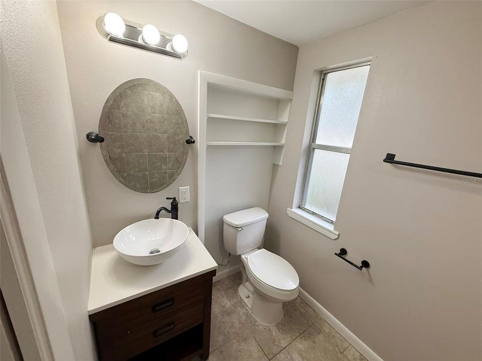 На продажу: $264,900 (3 спален, 2 ванн, 1346 Квадратных фут)