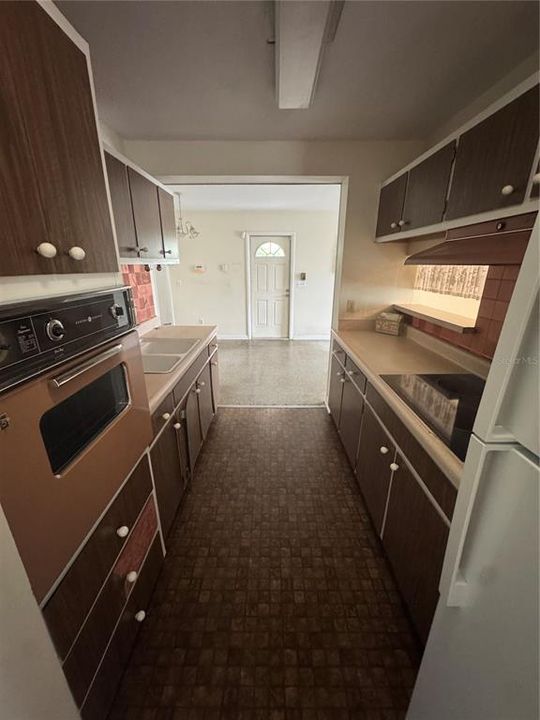На продажу: $375,000 (3 спален, 2 ванн, 1316 Квадратных фут)
