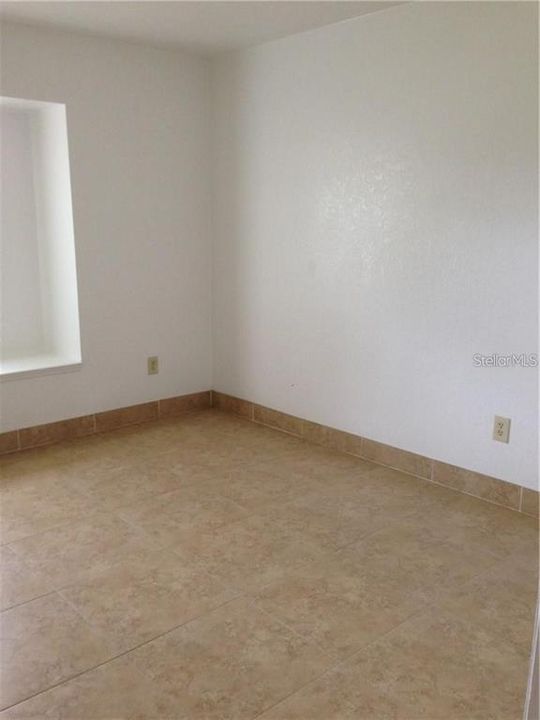 В аренду: $1,695 (3 спален, 2 ванн, 1298 Квадратных фут)
