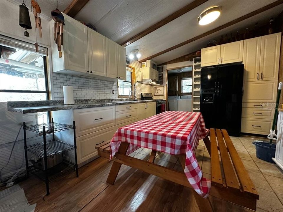 En Venta: $280,000 (3 camas, 2 baños, 1248 Pies cuadrados)