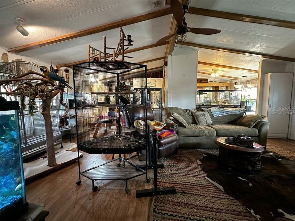 En Venta: $280,000 (3 camas, 2 baños, 1248 Pies cuadrados)