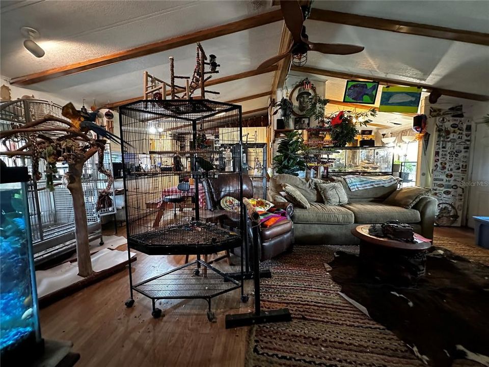 En Venta: $280,000 (3 camas, 2 baños, 1248 Pies cuadrados)