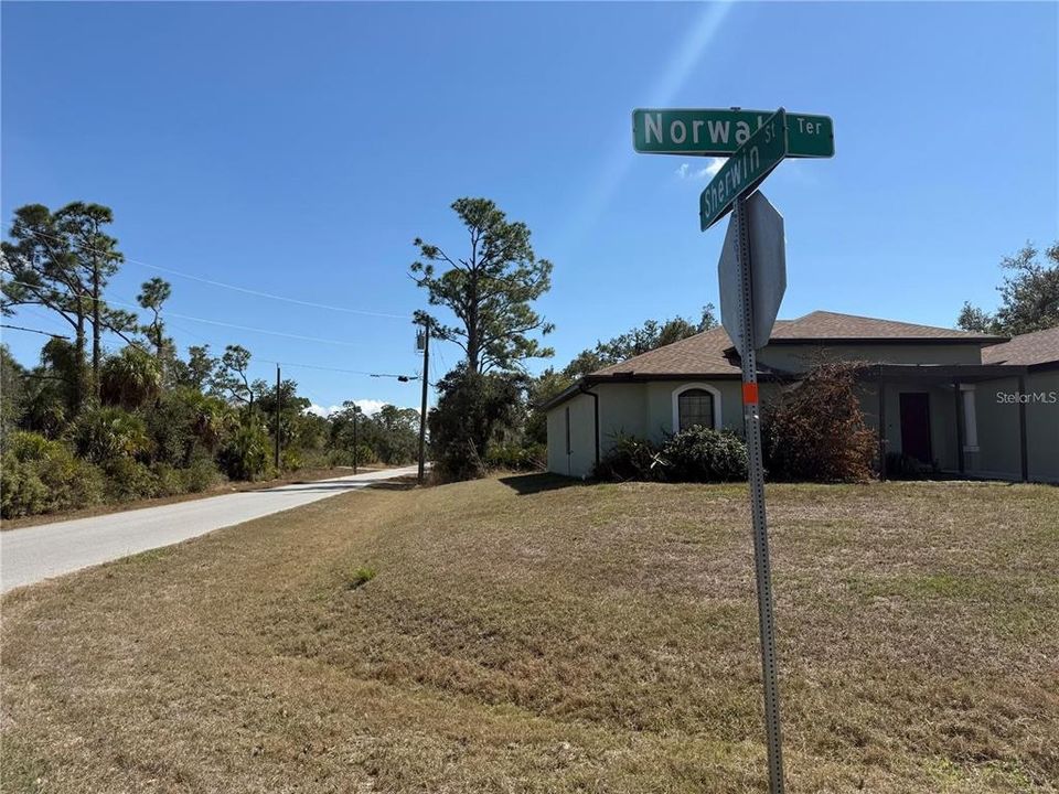 En Venta: $22,500 (0.30 acres)