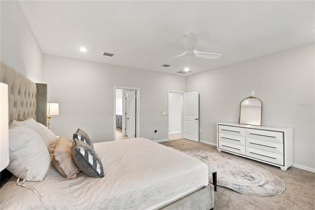 En Venta: $999,990 (5 camas, 4 baños, 3924 Pies cuadrados)