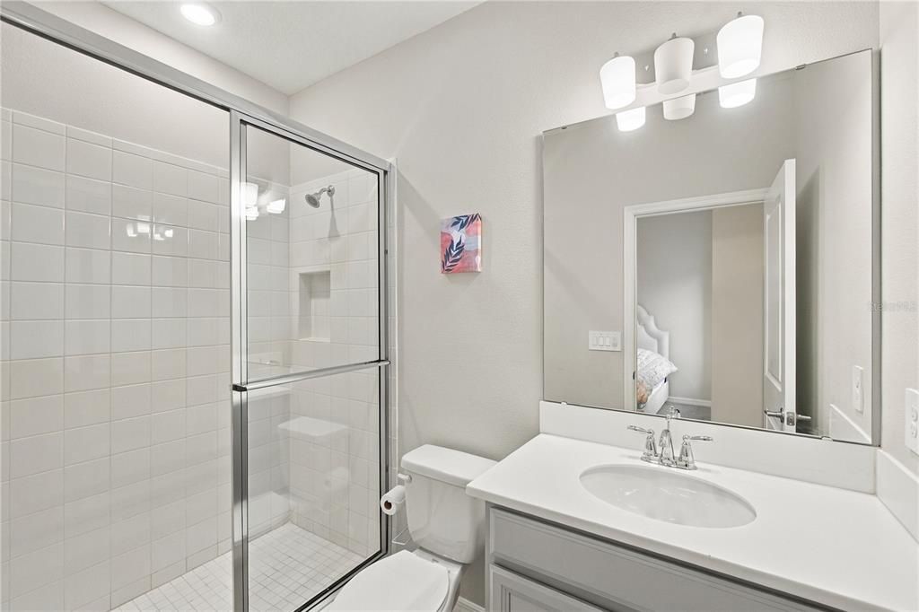 En Venta: $999,990 (5 camas, 4 baños, 3924 Pies cuadrados)