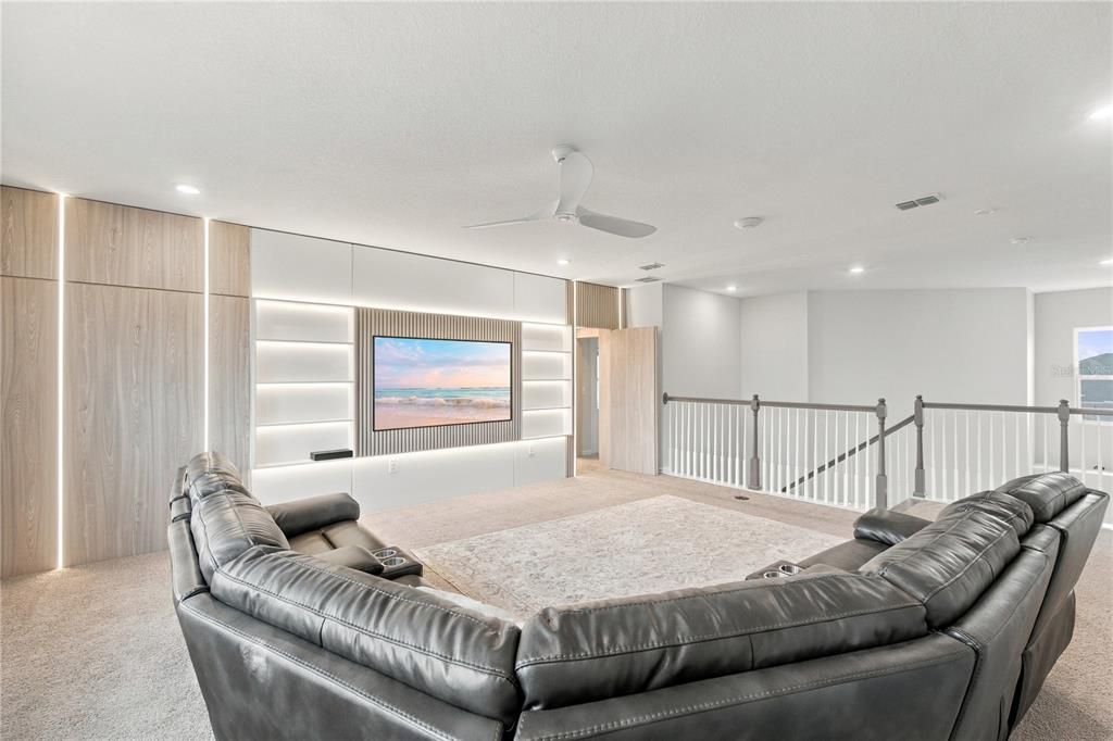 En Venta: $999,990 (5 camas, 4 baños, 3924 Pies cuadrados)