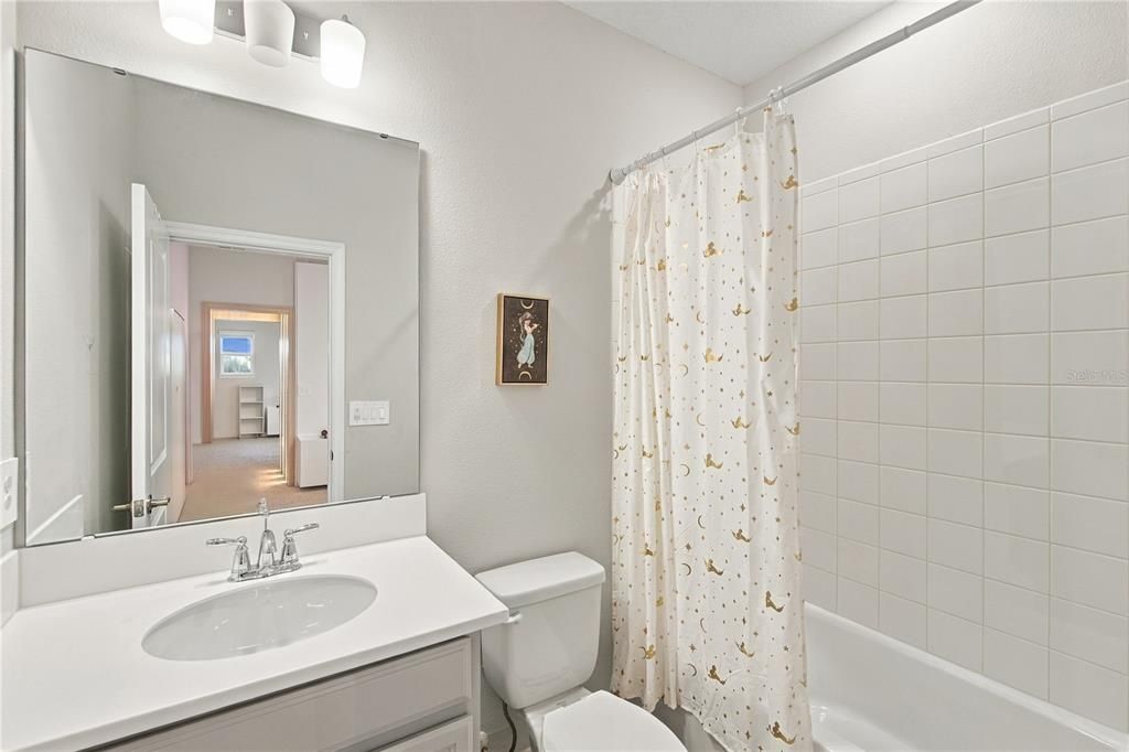 En Venta: $999,990 (5 camas, 4 baños, 3924 Pies cuadrados)