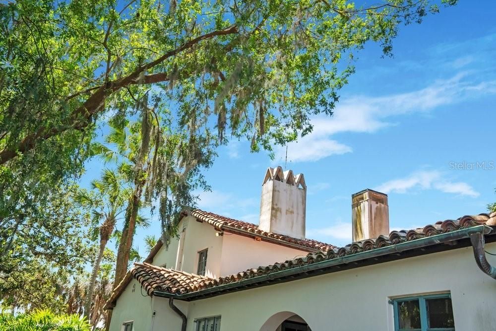 For Sale: $2,750,000 (5 beds, 4 baths, 5170 Square Feet)