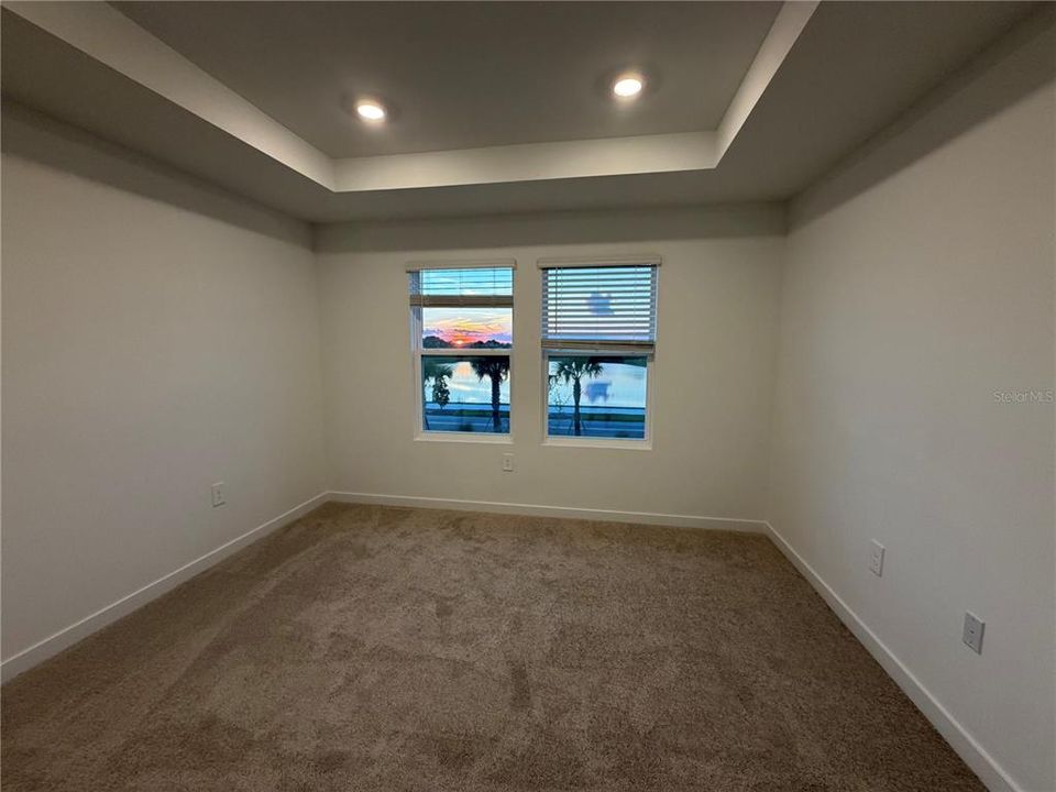 For Rent: $2,490 (4 beds, 2 baths, 2088 Square Feet)