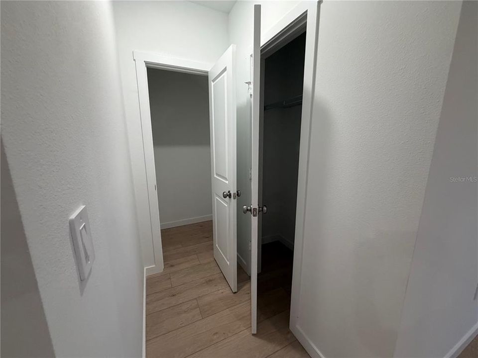 For Rent: $2,490 (4 beds, 2 baths, 2088 Square Feet)