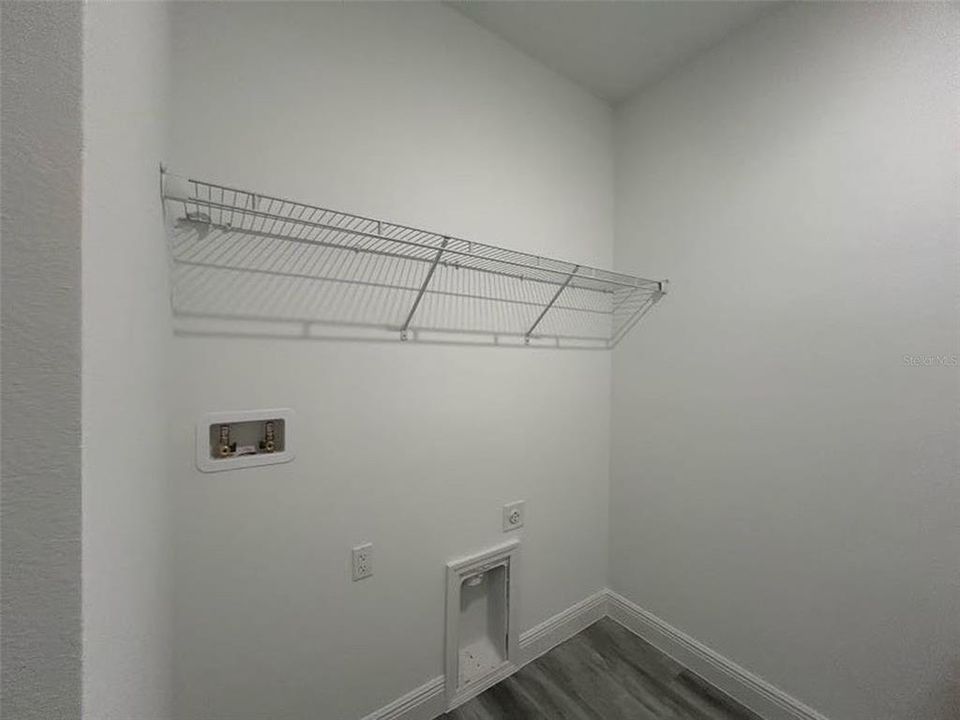 For Rent: $2,150 (4 beds, 2 baths, 1792 Square Feet)