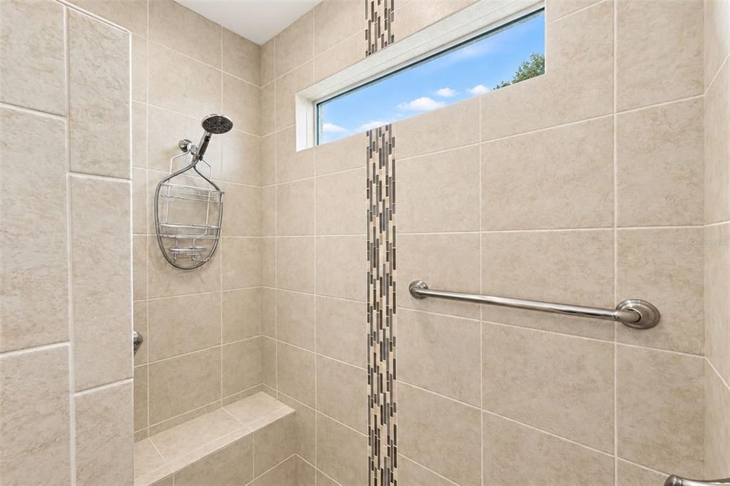 En Venta: $315,000 (3 camas, 2 baños, 1287 Pies cuadrados)